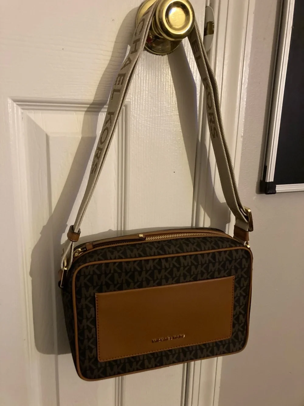 Michael Kors Brown and Tan MK Signature Logo design bag NWOT - Picture 7 of 7